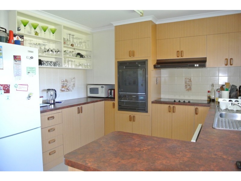 1 Tailor Street, Tin Can Bay QLD 4580