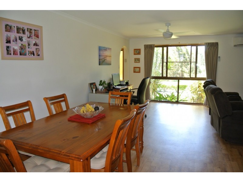 1 Tailor Street, Tin Can Bay QLD 4580