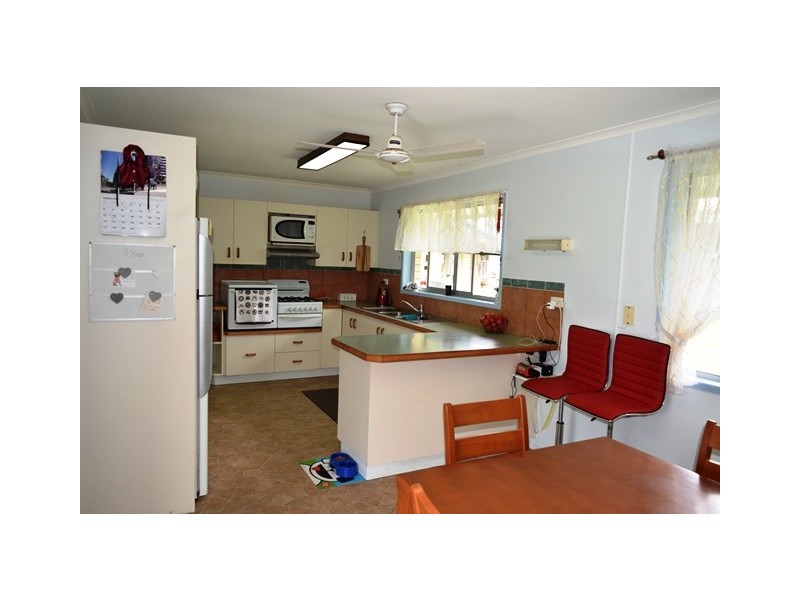 39 Bass Street, Tin Can Bay QLD 4580