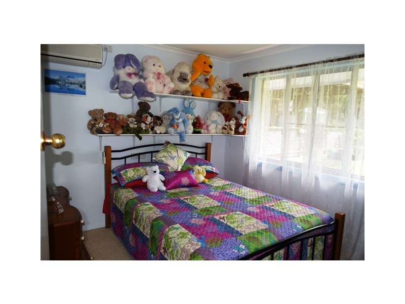 39 Bass Street, Tin Can Bay QLD 4580