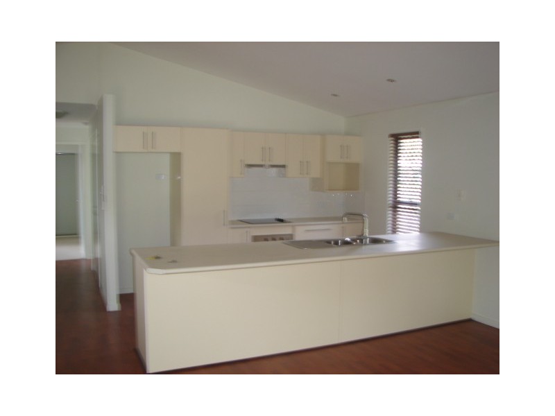 114 Emperor Street, Tin Can Bay QLD 4580