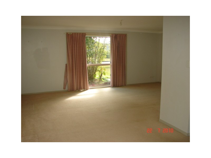 4 Aquitania Court, Cooloola Cove QLD 4580