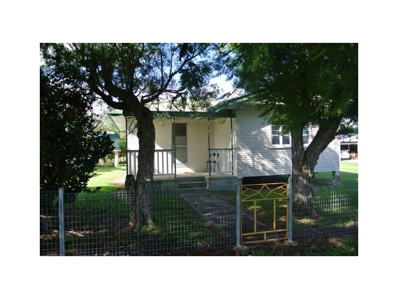 9 King Street, Tin Can Bay QLD 4580