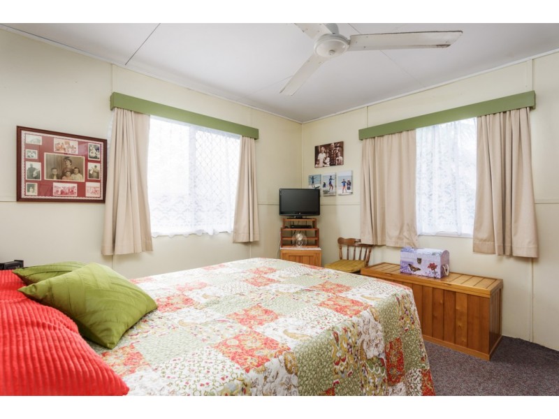 7 King Street, Tin Can Bay QLD 4580