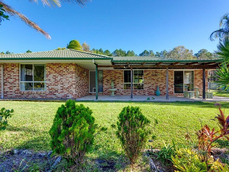 36 ENDEAVOUR DRIVE, Cooloola Cove QLD 4580