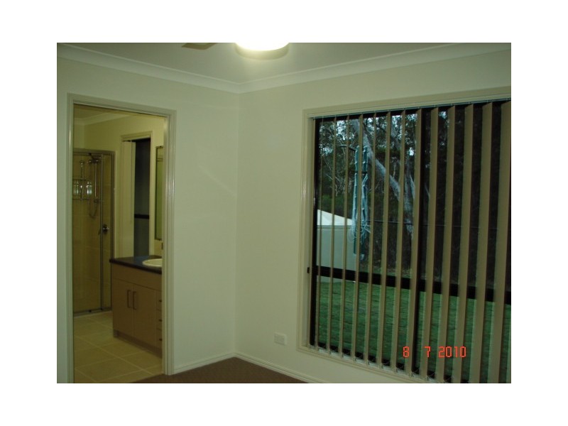 13 Habitat Circuit, Cooloola Cove QLD 4580