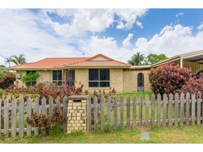 4 Duchess Court, Cooloola Cove QLD 4580