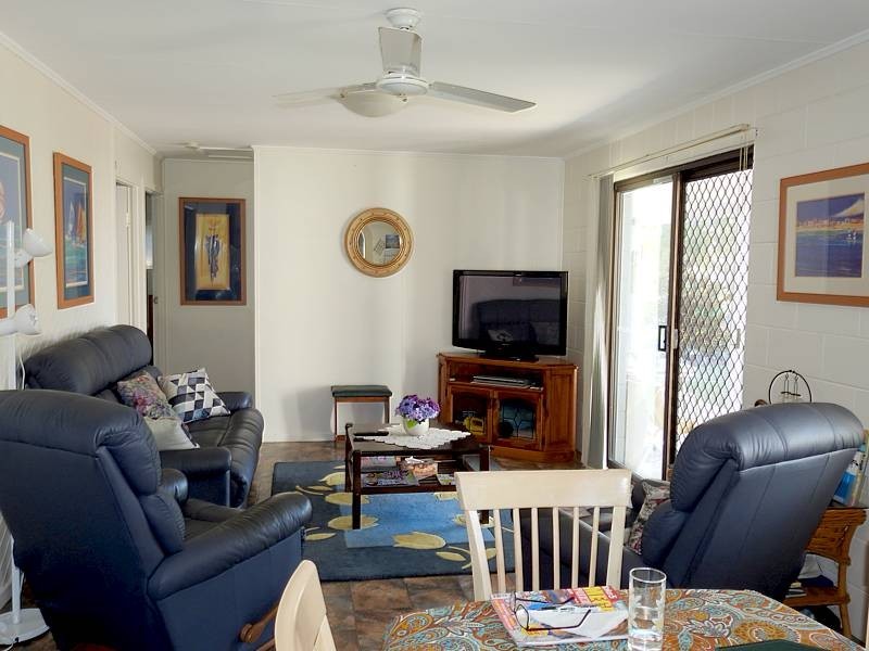 27 BORONIA DRIVE, Tinnanbar QLD 4650