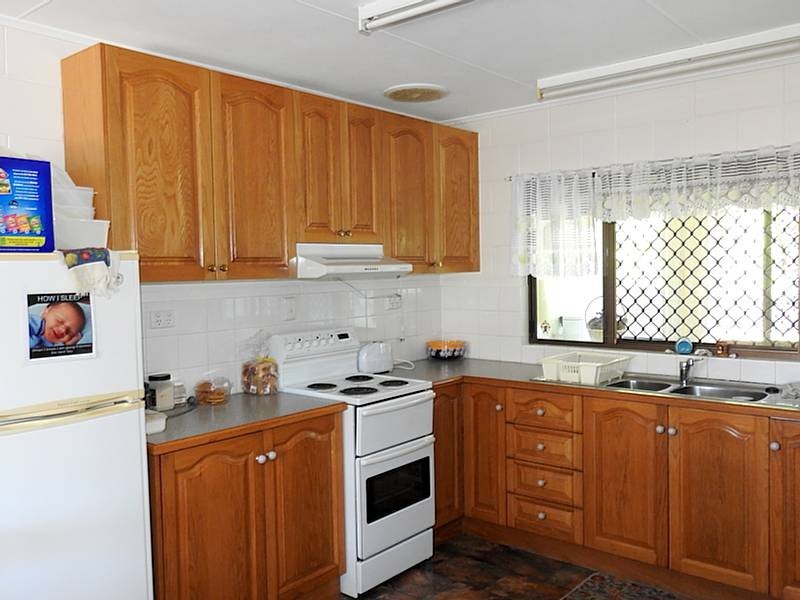 27 BORONIA DRIVE, Tinnanbar QLD 4650