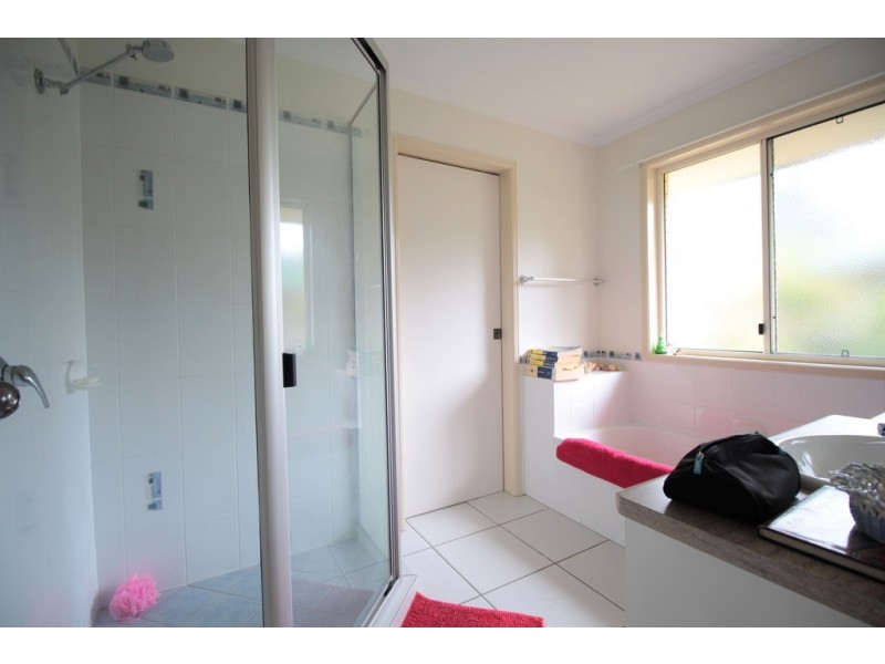 6 GYPSY COURT, Cooloola Cove QLD 4580