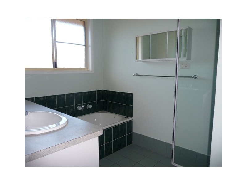 3 Norfolk Court, Cooloola Cove QLD 4580