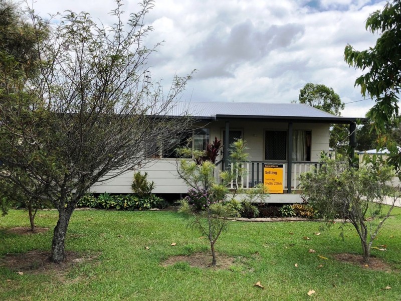 41 MARIPOSA PLACE, Cooloola Cove QLD 4580