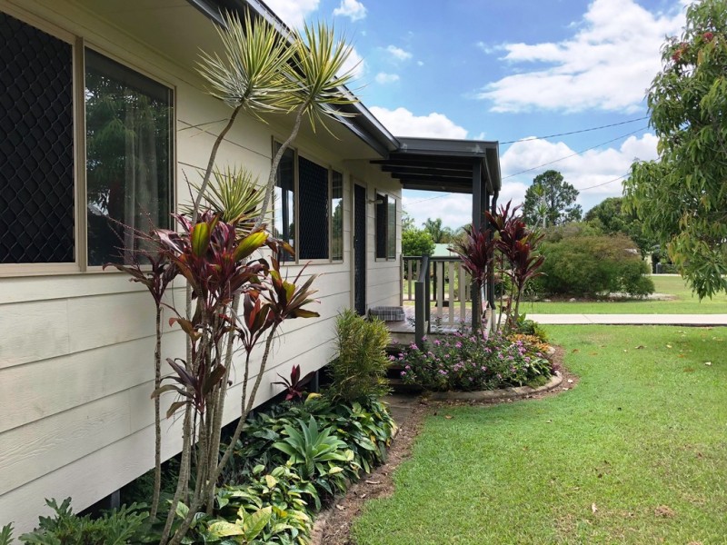 41 MARIPOSA PLACE, Cooloola Cove QLD 4580