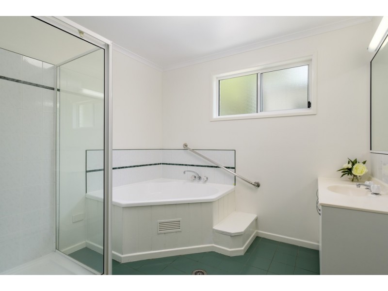 13 Saratoga Court, Tin Can Bay QLD 4580