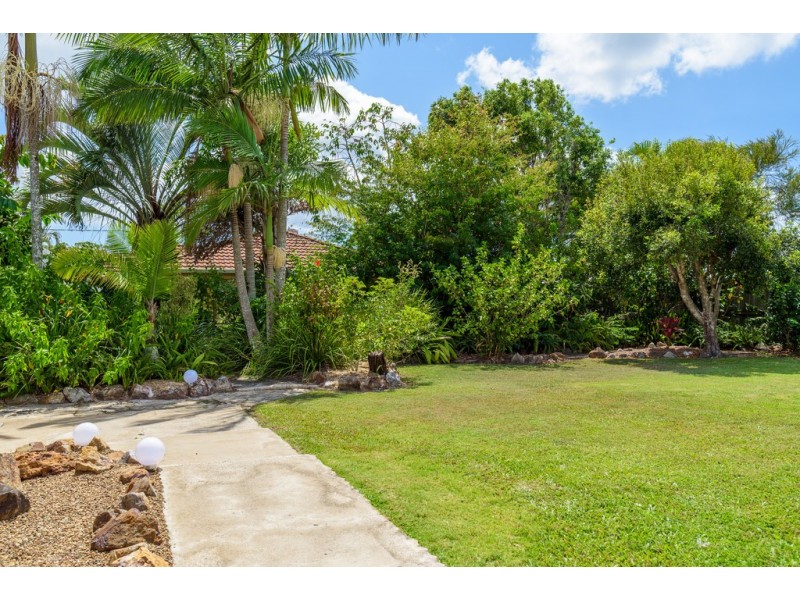 13 Saratoga Court, Tin Can Bay QLD 4580