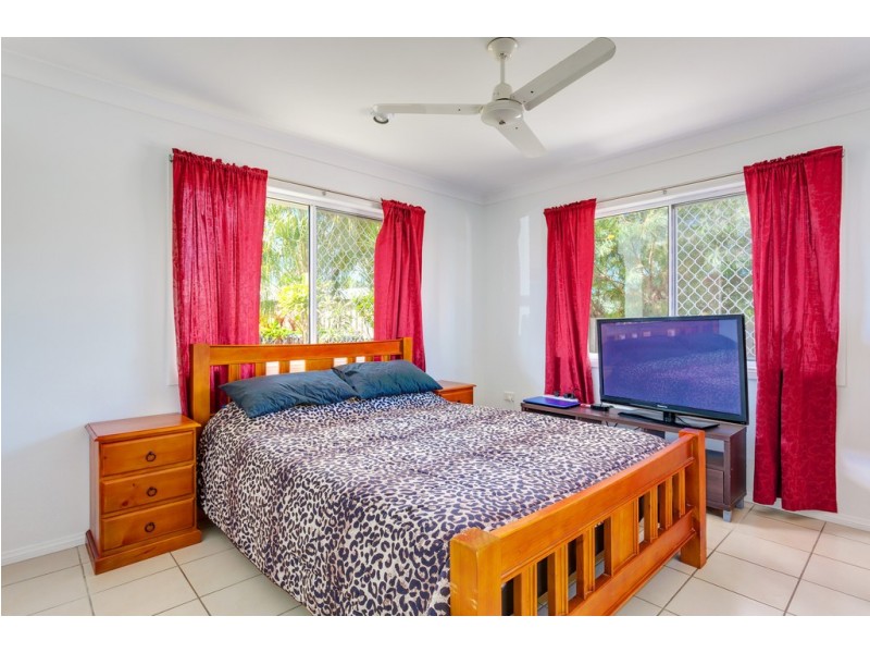 5 Teraglin Court, Tin Can Bay QLD 4580