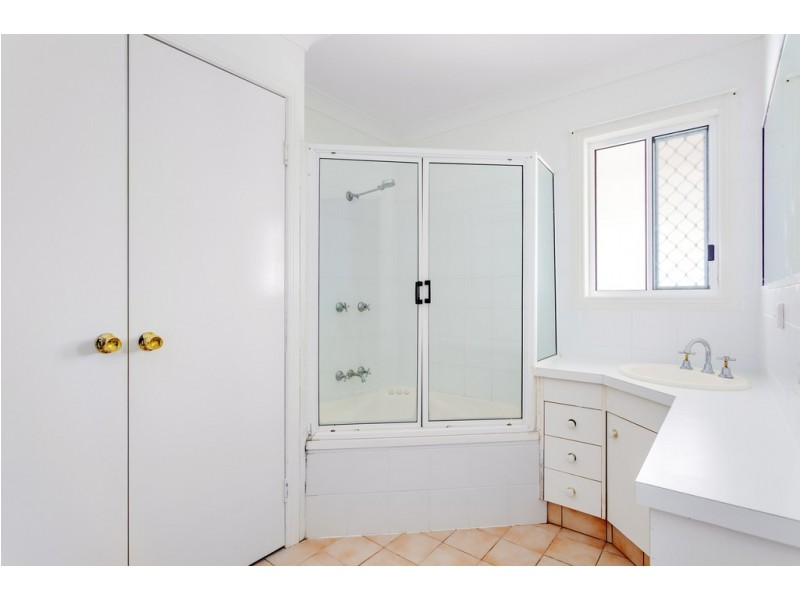 5 Teraglin Court, Tin Can Bay QLD 4580