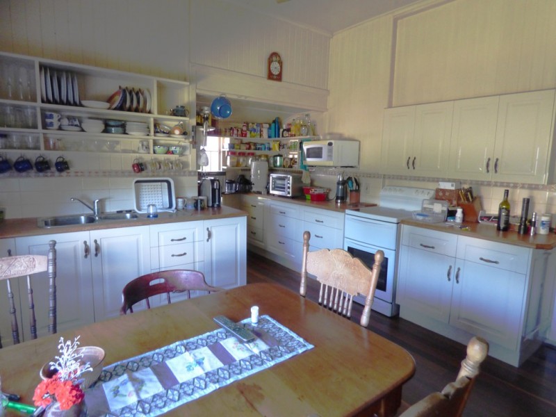 2 Jew Street, Tin Can Bay QLD 4580