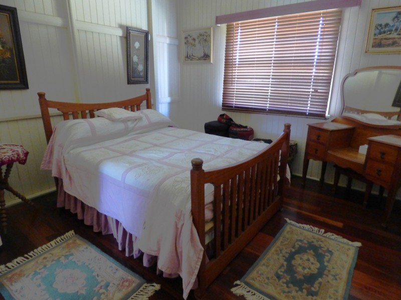 2 Jew Street, Tin Can Bay QLD 4580