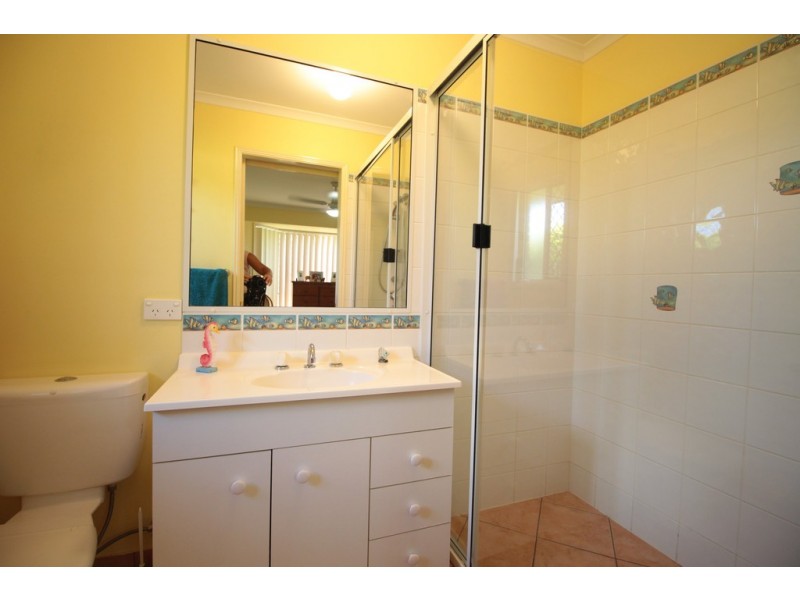 188 Queen Elizabeth Dr, Cooloola Cove QLD 4580