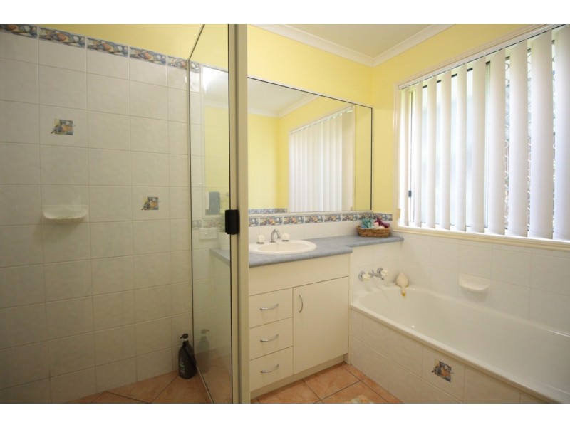 188 Queen Elizabeth Dr, Cooloola Cove QLD 4580