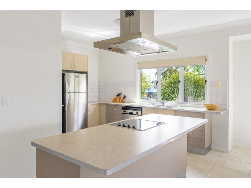 6/29 Esplanade, Tin Can Bay QLD 4580