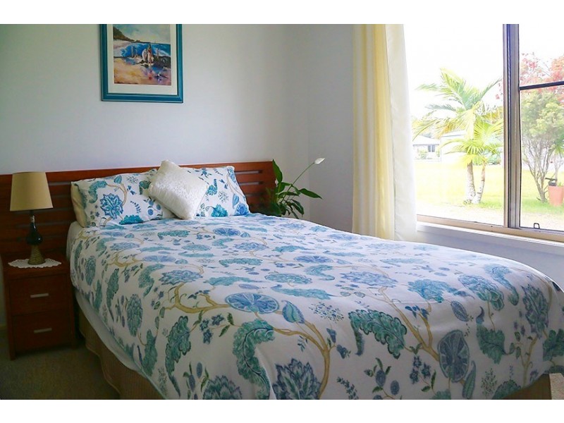 7 Batavia Court, Cooloola Cove QLD 4580