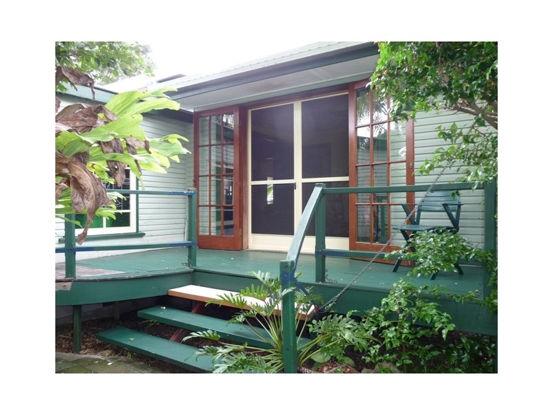 16 King Street, Tin Can Bay QLD 4580