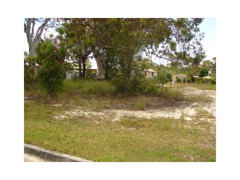 4 Ark Royal Drive, Cooloola Cove QLD 4580