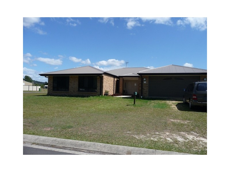 34 Fyshburn Drive, Cooloola Cove QLD 4580