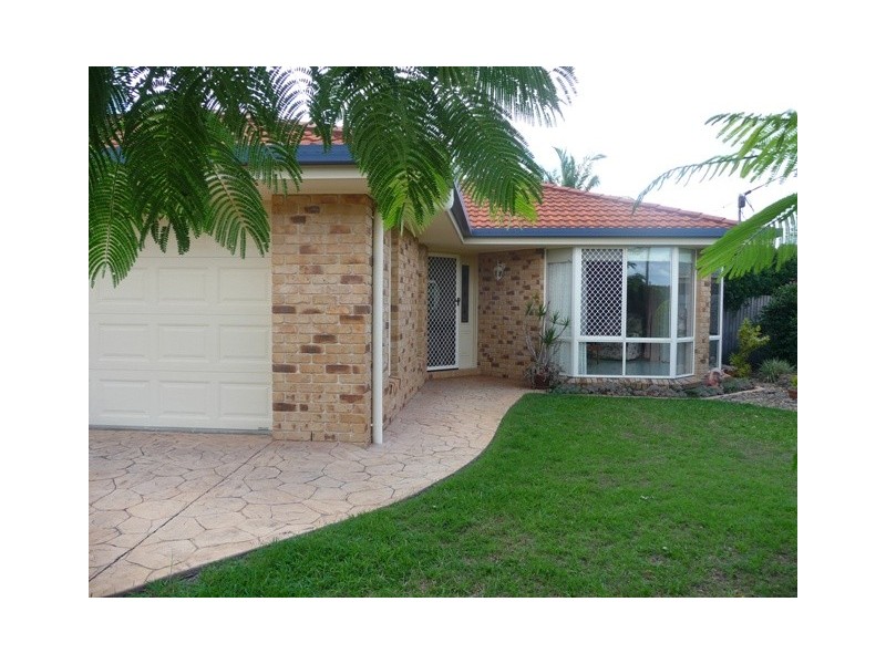 5 Marco Polo Drive, Cooloola Cove QLD 4580