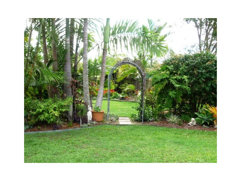 5 Marco Polo Drive, Cooloola Cove QLD 4580