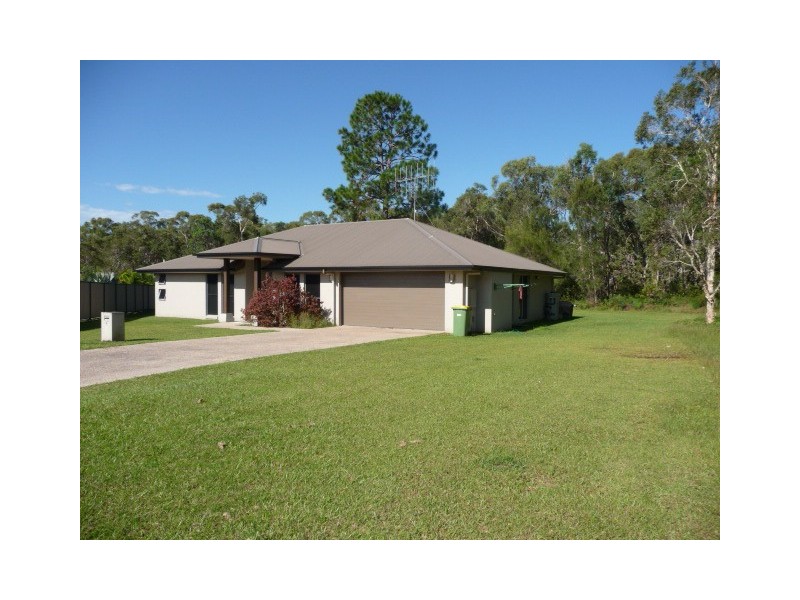 4 Hawk Court, Cooloola Cove QLD 4580