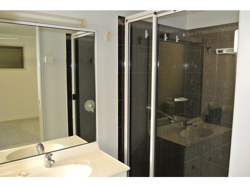 94 Gympie Road, Tin Can Bay QLD 4580