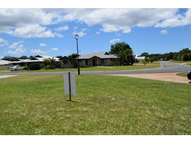 87 Fyshburn Drive, Cooloola Cove QLD 4580