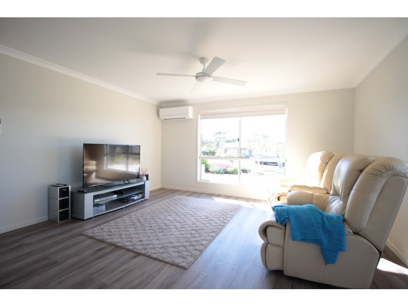 52 MARIPOSA PLACE, Cooloola Cove QLD 4580