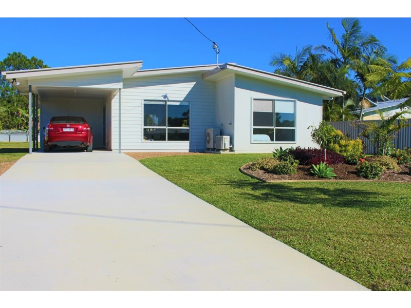 52 MARIPOSA PLACE, Cooloola Cove QLD 4580