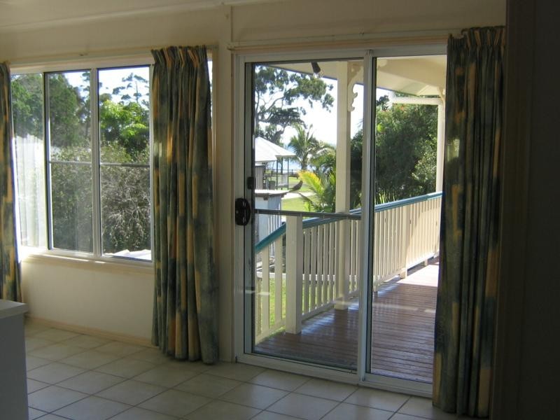 12 BORONIA DRIVE, Tinnanbar QLD 4650