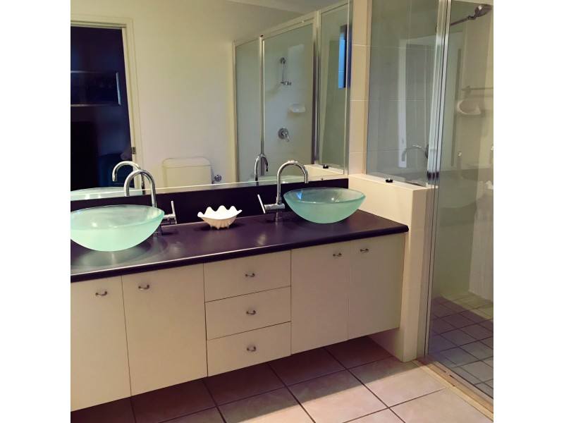 14 The Villa ” Key Largo “, Tin Can Bay QLD 4580