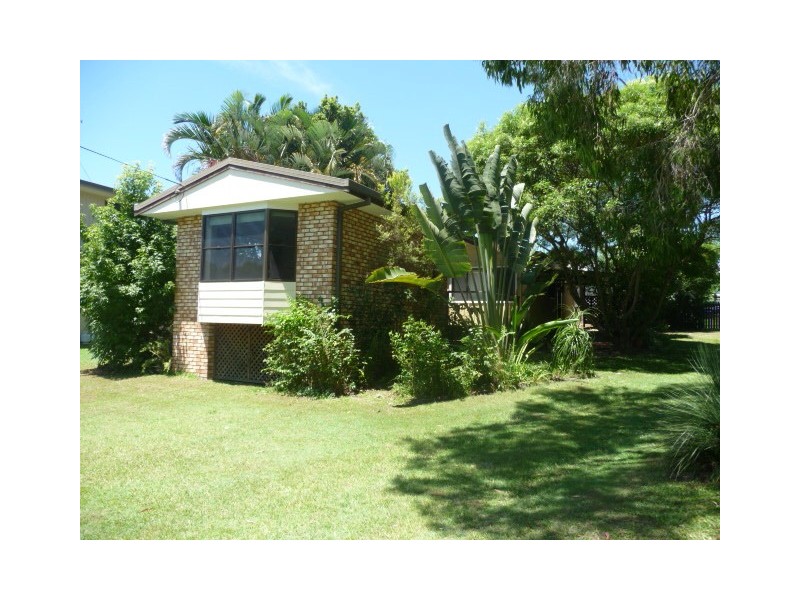 20 Oyster Parade, Tin Can Bay QLD 4580
