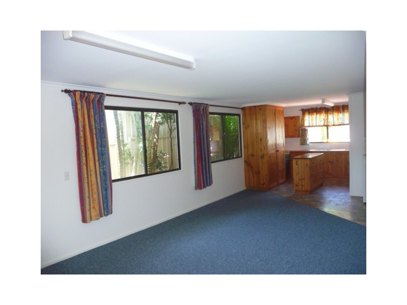 20 Oyster Parade, Tin Can Bay QLD 4580