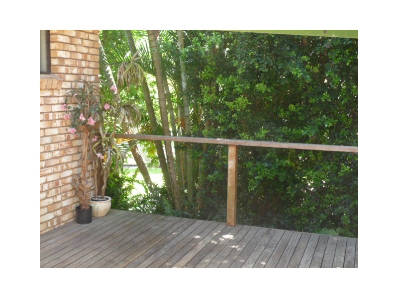 20 Oyster Parade, Tin Can Bay QLD 4580