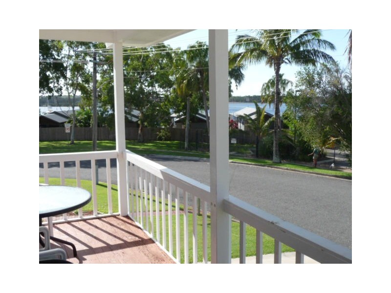 8 Oyster Parade, Tin Can Bay QLD 4580