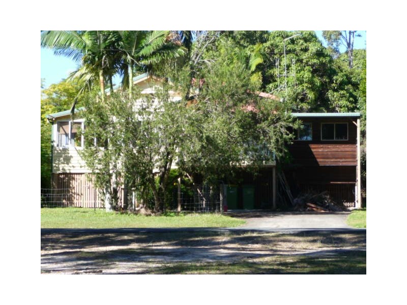 13 Oyster Parade, Tin Can Bay QLD 4580