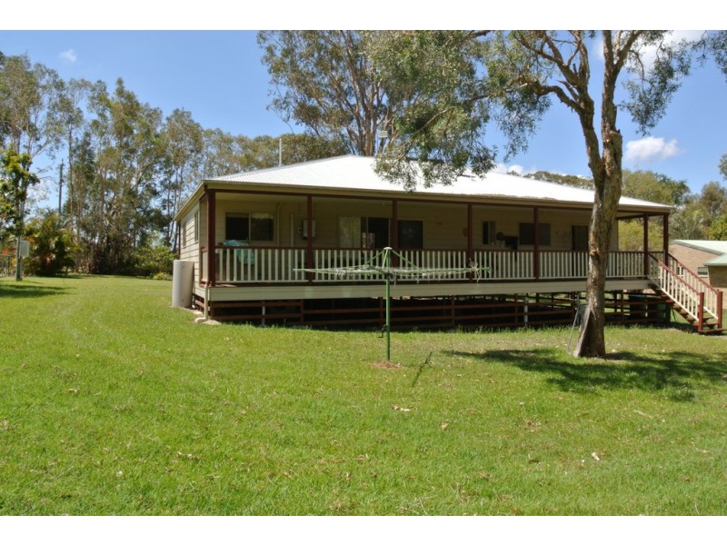 100 BAYSIDE ROAD, Cooloola Cove QLD 4580