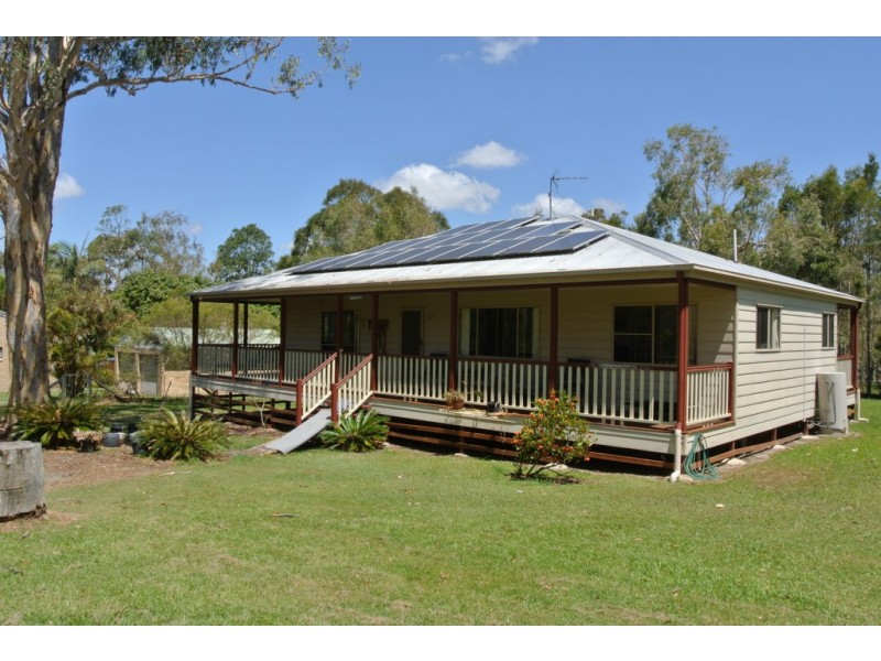 100 BAYSIDE ROAD, Cooloola Cove QLD 4580