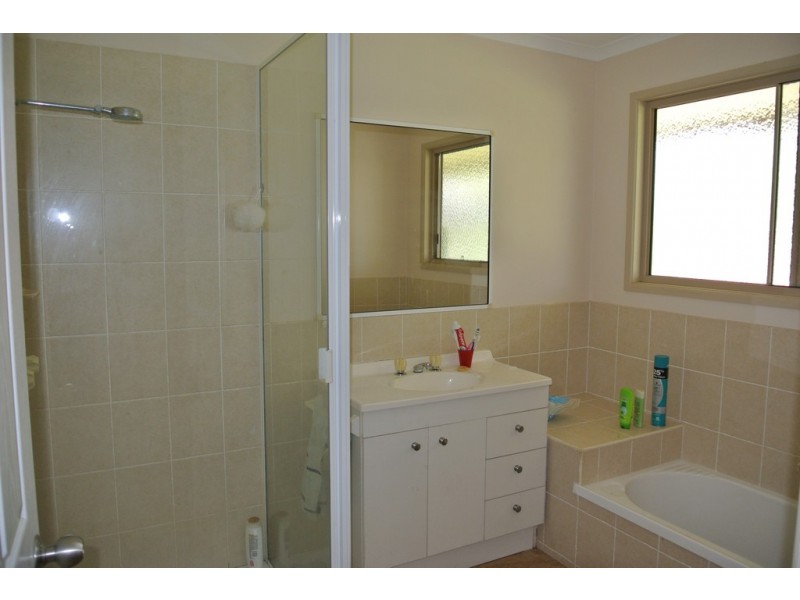 100 BAYSIDE ROAD, Cooloola Cove QLD 4580