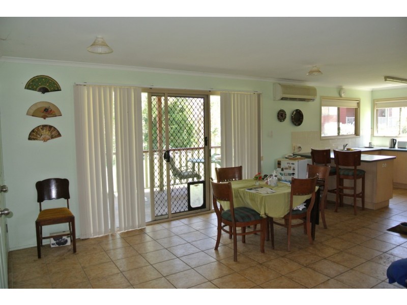 100 BAYSIDE ROAD, Cooloola Cove QLD 4580