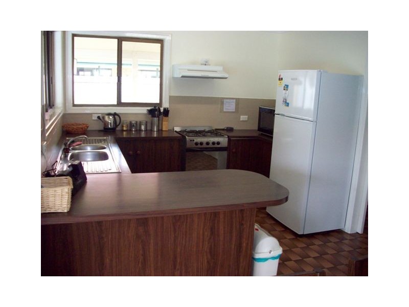 1 Parrot Street, Tin Can Bay QLD 4580