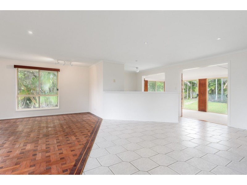 4 PINTA COURT, Cooloola Cove QLD 4580